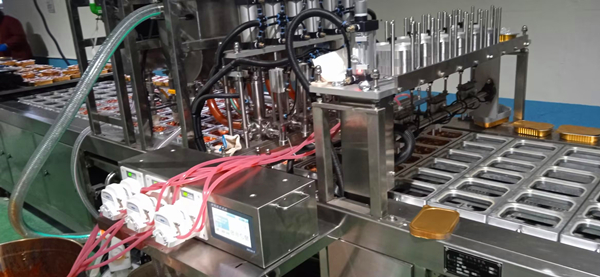 微型蠕動(dòng)泵使用現(xiàn)場(chǎng)